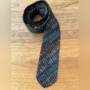 VINTAGE Tootal Tie Made England Tricel Fabric Silver Quality Skinny Tie 1960's